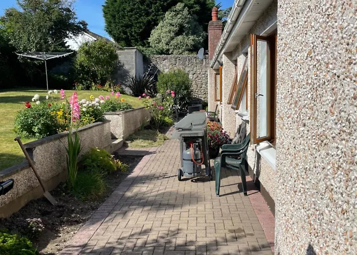 別荘 Large 5 Bedroom In Shankill South
