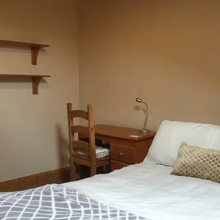 Large 5 Bedroom In Shankill South Дублин