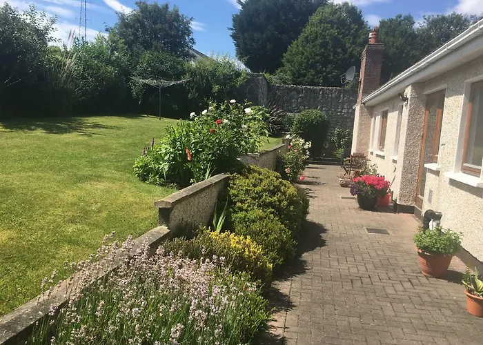 Ferienhaus Large 5 Bedroom In Shankill South