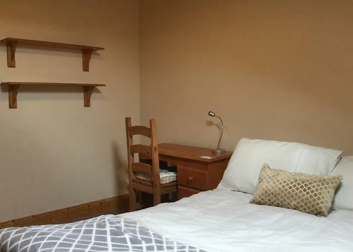 Large 5 Bedroom In Shankill South Dublin