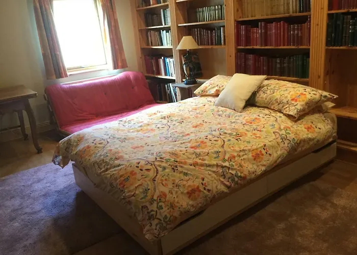 Large 5 Bedroom In Shankill South Dublin