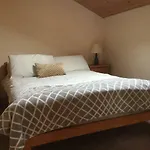 Large 5 Bedroom In Shankill South بيت للعطل دبلن