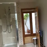 Large 5 Bedroom In Shankill South دبلن